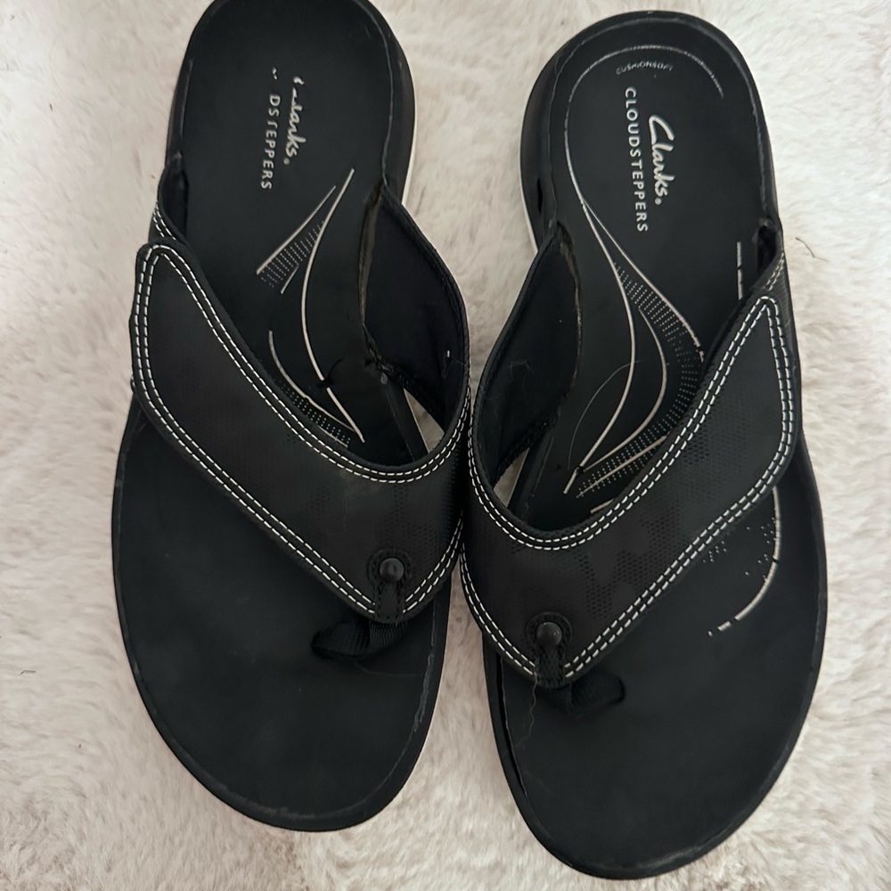 Sandals - Picture 2 of 4